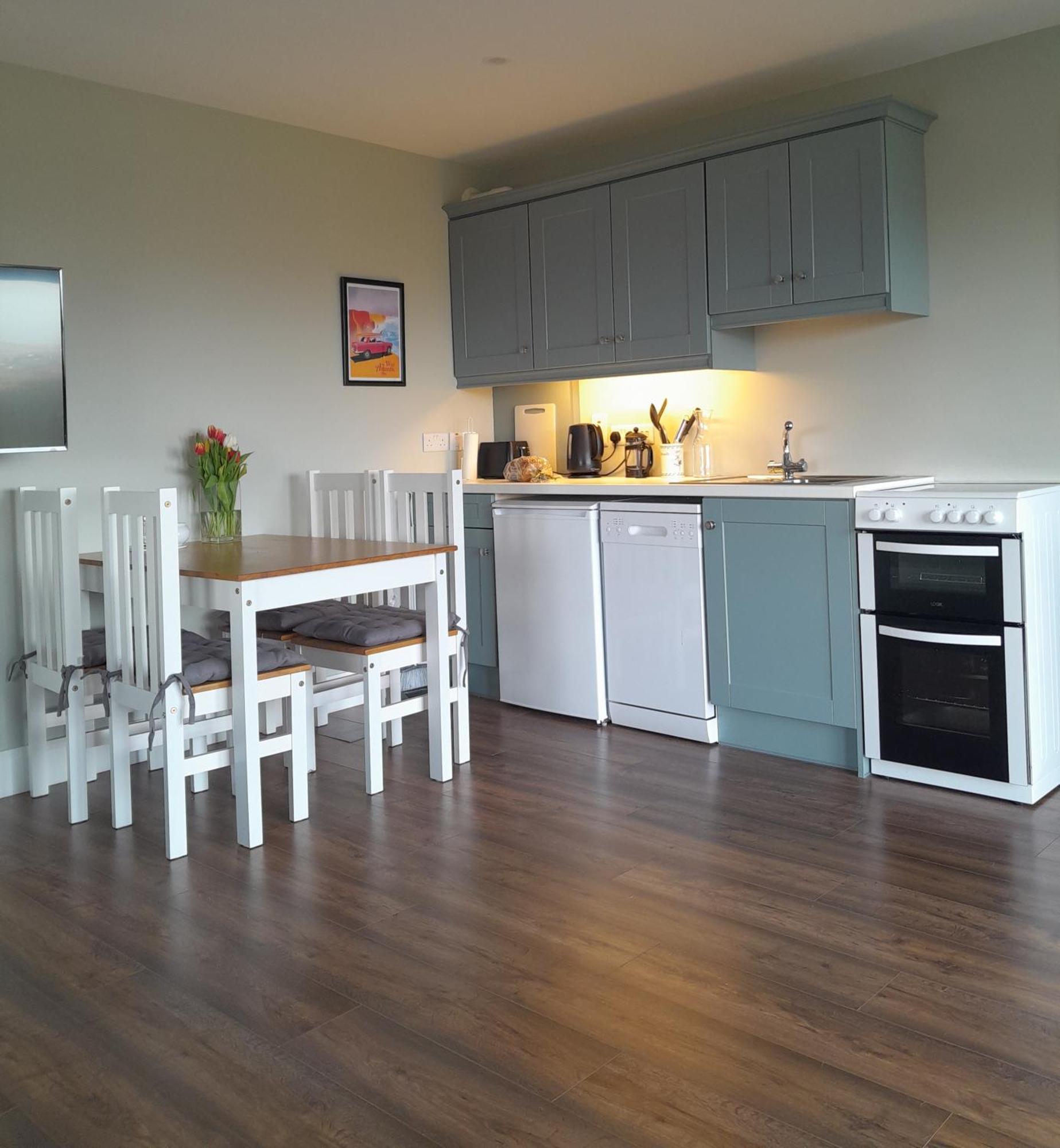 Hilltop Haven, Doolin Luaran gambar